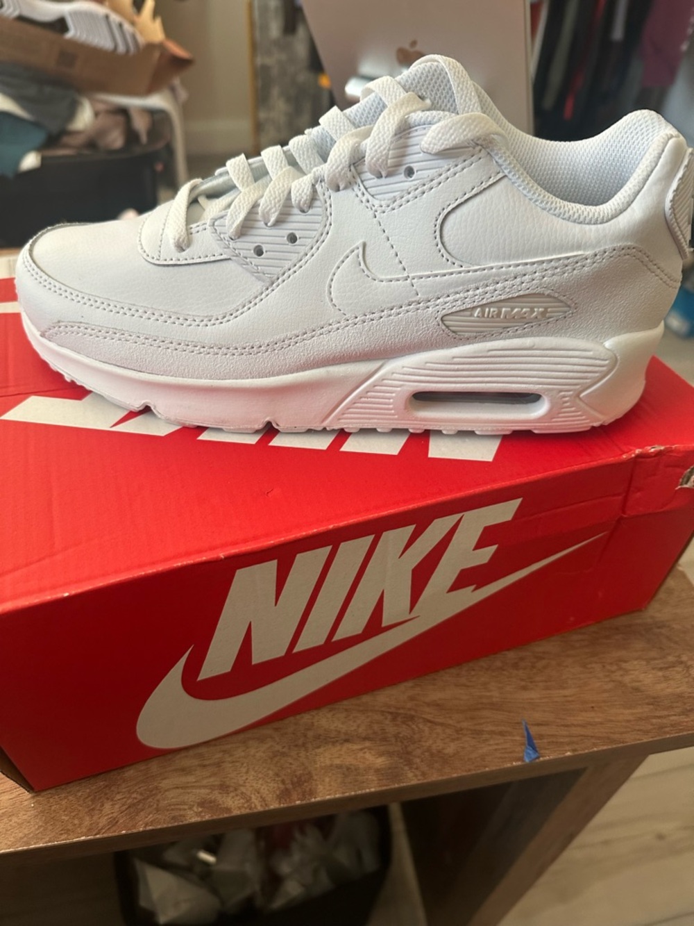 Nike Air Max Solo 90 Triple white leather  Running Sneakers 8.5 Women’s